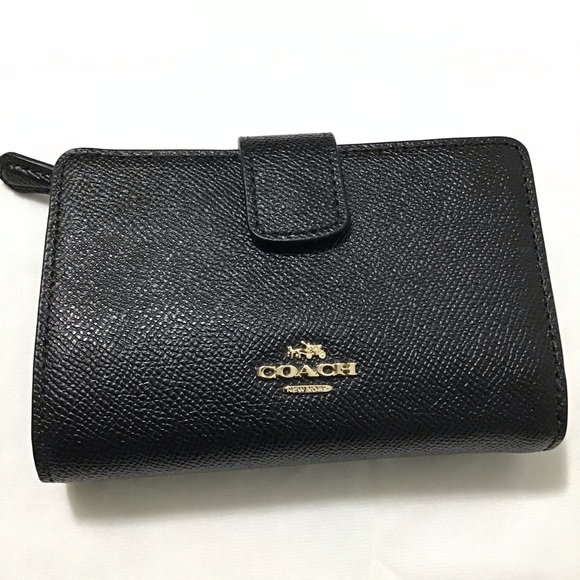 NEW COACH CrossgrainLeather Corner Zip Wallet - Picture 2 of 16